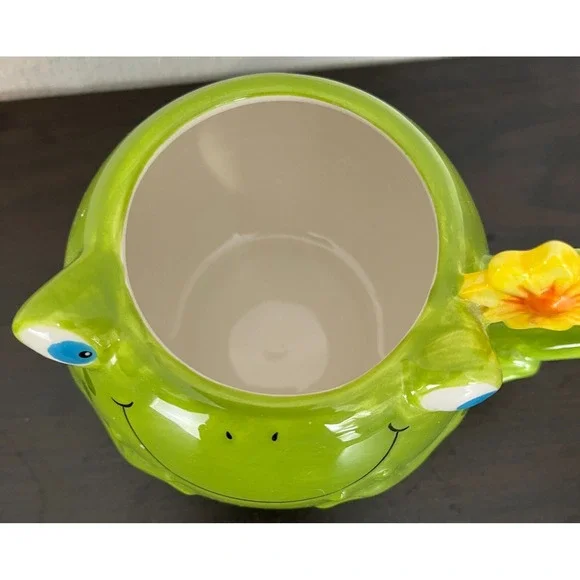 PIER 1 One Imports Freddy The Frog Coffee Cup Mug Planter Ceramic Sunflower Cute - Picture 5 of 10